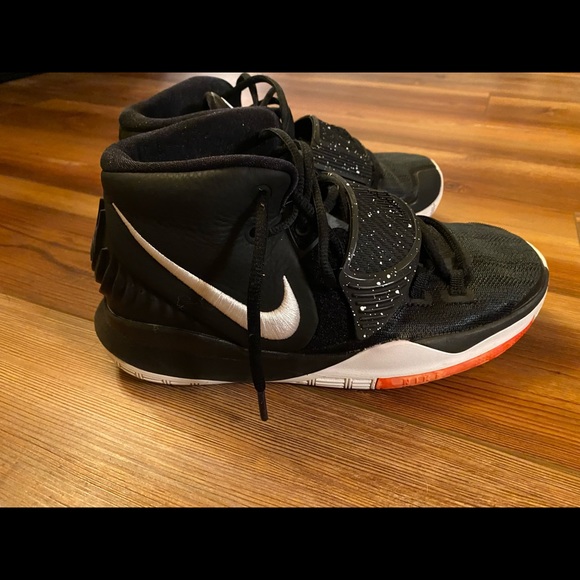 Nike Kylie 6 - Picture 1 of 4